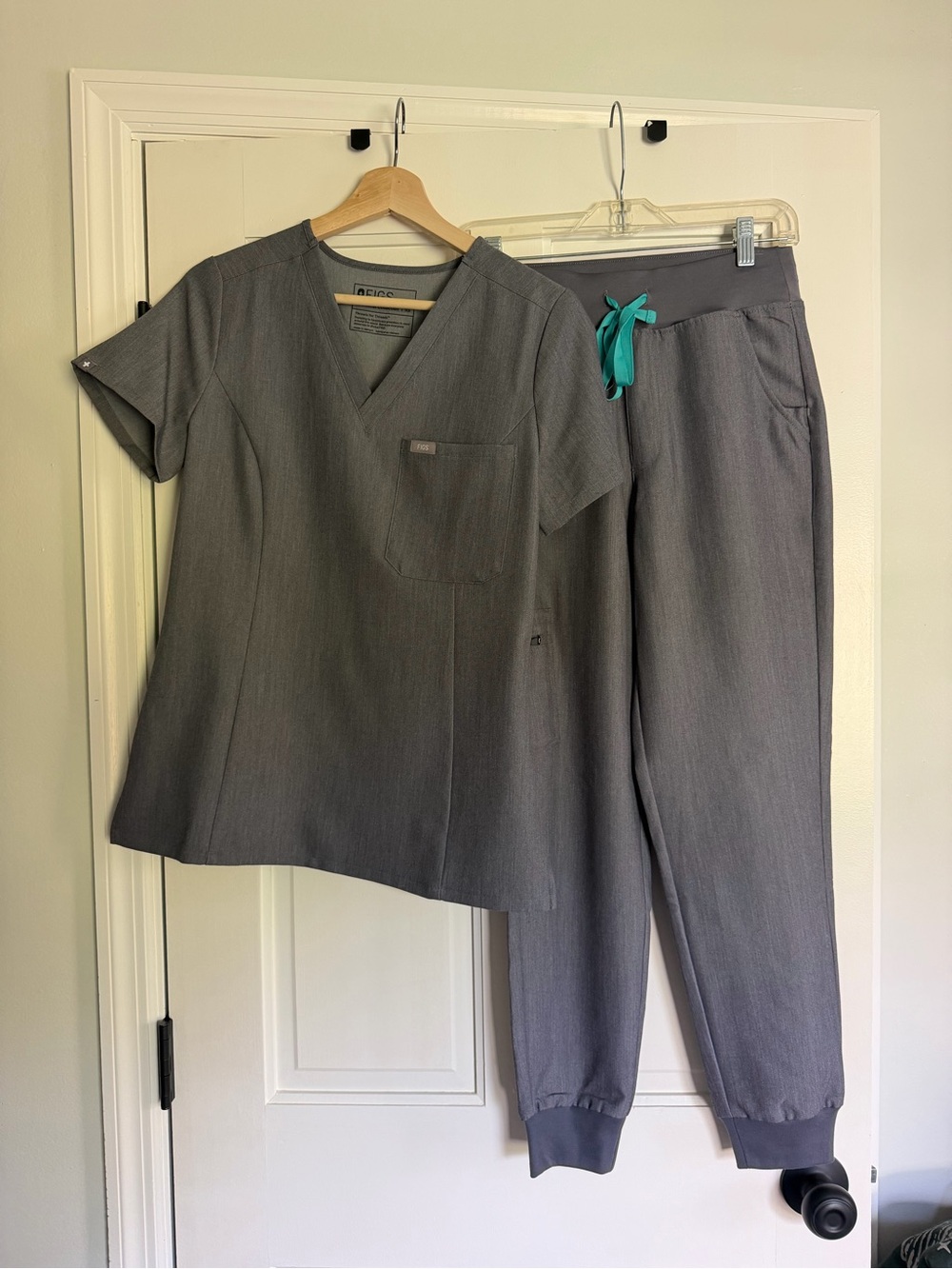 Figs Women's Gray Scrub Set with Teal Drawstring